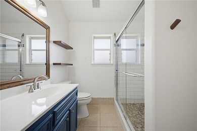 This delightful 2-bedroom, 2-bath townhome is primed for its new - photo 23