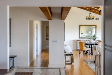 The view is the headline. Expansive. Unforgettable - photo 47