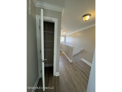 TENANT OCCUPIED - 48-HOUR NOTICE TO VIEW - CALL TO SET UP AN - photo 17