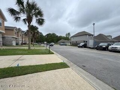 TENANT OCCUPIED - 48-HOUR NOTICE TO VIEW - CALL TO SET UP AN - photo 21