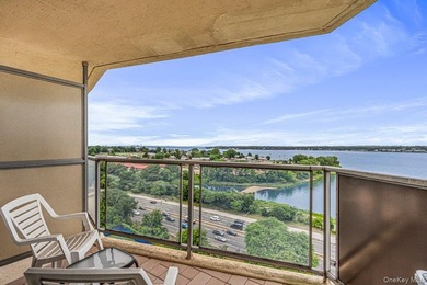 Experience effortless luxury in this beautifully renovated 3-BR - photo 21