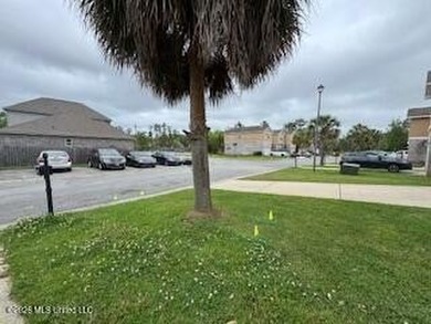 TENANT OCCUPIED - 48-HOUR NOTICE TO VIEW - CALL TO SET UP AN - photo 22