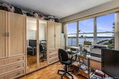 Experience effortless luxury in this beautifully renovated 3-BR - photo 23
