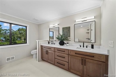 Welcome to lakeside living with this incredible new construction - photo 33
