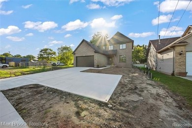 Welcome to lakeside living with this incredible new construction - photo 43