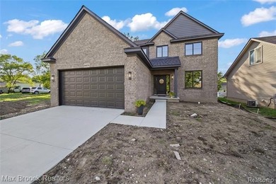 Welcome to lakeside living with this incredible new construction - photo 44