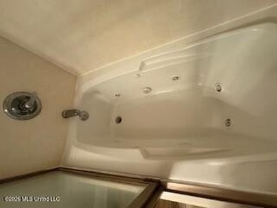 TENANT OCCUPIED - 48-HOUR NOTICE TO VIEW - CALL TO SET UP AN - photo 48