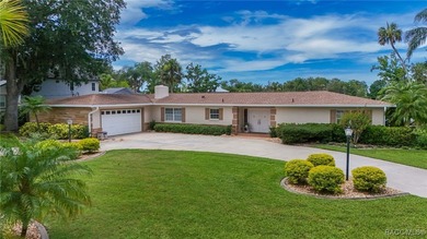 For the first time in 30 years this classic Florida estate is - photo 2
