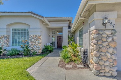 Welcome to 247 Arguello Dr., a beautifully maintained home - photo 4