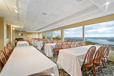 Whitney Mountain Lodge - a rare gem perched 700' above Beaver - photo 7