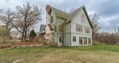 Very private enchanting English Tudor with Scandinavian old - photo 4