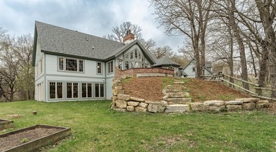 Very private enchanting English Tudor with Scandinavian old - photo 9