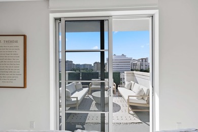 Originally designed as a 3 bedroom floorplan and thoughtfully - photo 12