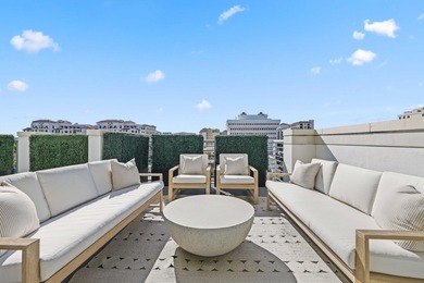 Originally designed as a 3 bedroom floorplan and thoughtfully - photo 14