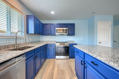 Stunning Full Remodel - Move-In Ready! Welcome to this - photo 4