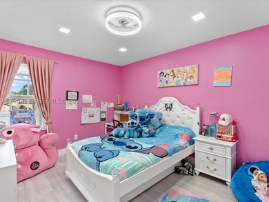 Beautiful, completely updated waterfront two-story home offering - photo 26