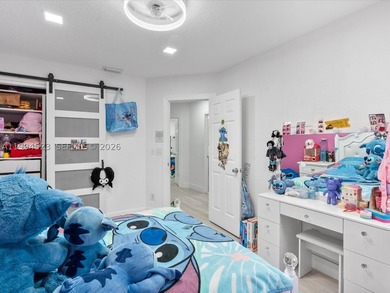 Beautiful, completely updated waterfront two-story home offering - photo 27