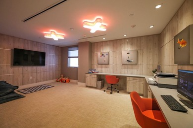 Originally designed as a 3 bedroom floorplan and thoughtfully - photo 44