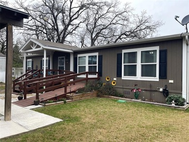 Beautiful Lake View!  Waterfront Home on Teague Club Lake!  Stay - photo 2