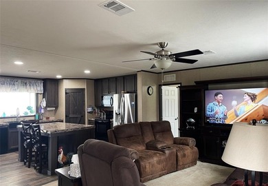 Beautiful Lake View!  Waterfront Home on Teague Club Lake!  Stay - photo 7