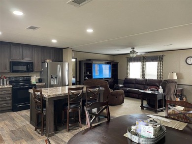 Beautiful Lake View!  Waterfront Home on Teague Club Lake!  Stay - photo 8