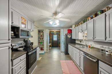 Escape to the peaceful beauty of East Texas with this unique - photo 11