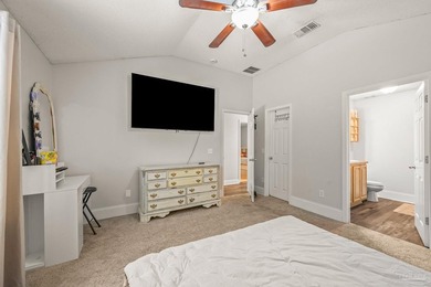 Beautifully updated 3-bedroom, 2-bath home with a charming brick - photo 14