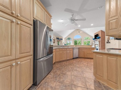 Perched at over 1,000 feet in elevation, this beautiful home - photo 16