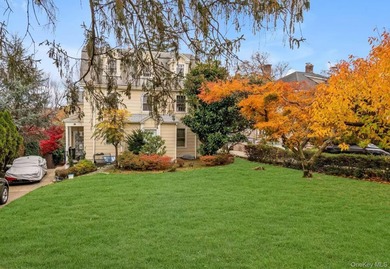 Nestled on a 13980sqft lot, this spacious single-family - photo 16