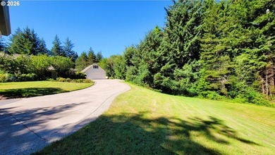 Stunning farmhouse & SHOP on 1.18 manicured acres! Nestled - photo 19