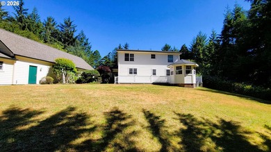 Stunning farmhouse & SHOP on 1.18 manicured acres! Nestled - photo 22