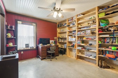 Escape to the peaceful beauty of East Texas with this unique - photo 24