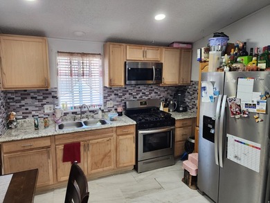 Unique and beautifully updated home is ready to be called yours! - photo 4