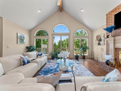 Perched at over 1,000 feet in elevation, this beautiful home - photo 28