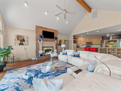 Perched at over 1,000 feet in elevation, this beautiful home - photo 29