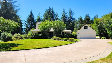 Stunning farmhouse & SHOP on 1.18 manicured acres! Nestled - photo 32