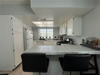 BEAUTIFUL SINGLE STORY HOME WITH 3 BEDROOMS 2 BATHROOMS. READY