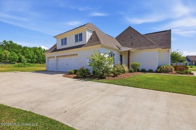 Welcome to this move-in ready lakefront home in desirable - photo 5