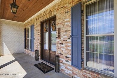 Welcome to this move-in ready lakefront home in desirable - photo 9