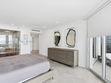 Exquisite completely renovated corner residence in prime - photo 12