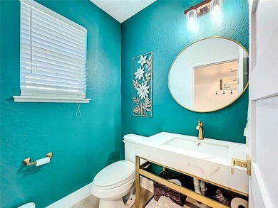 Discover over 3,200 sq.ft. of private living in the highly - photo 21