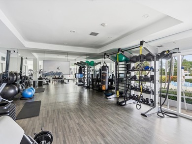 Exquisite completely renovated corner residence in prime - photo 27