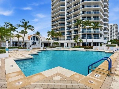 Exquisite completely renovated corner residence in prime - photo 29
