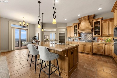 Experience exceptional living in this custom daylight ranch - photo 9