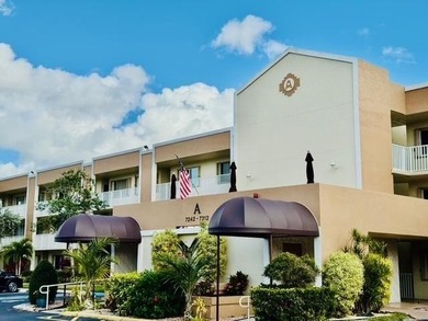 (private lake, pond, coastal) Condo For Sale in Fort Lauderdale Florida