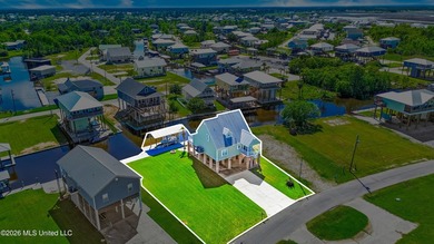 Prime waterfront home in Riverview situated on a rare double lot - photo 2