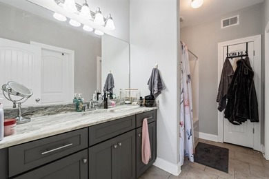 Experience modern comfort and ultimate convenience at 242 Massee - photo 13