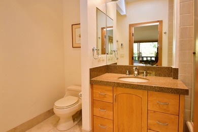 An upgraded three-bedroom, three-bath retreat in Sun Valley's - photo 15
