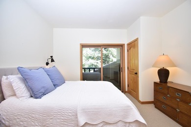 An upgraded three-bedroom, three-bath retreat in Sun Valley's - photo 17