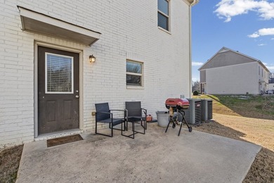Experience modern comfort and ultimate convenience at 242 Massee - photo 20